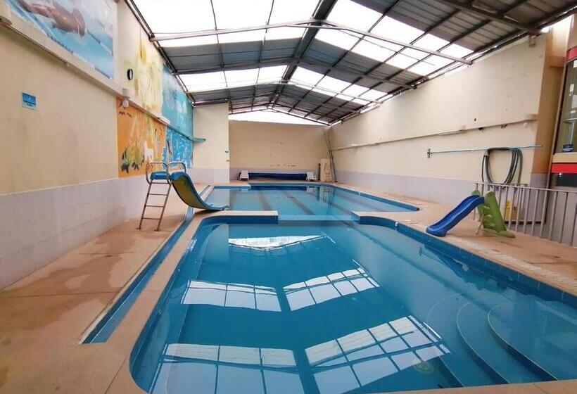 스탠다드 트리플 룸, Hostal Y Complejo Recreacional La Playita De Monse