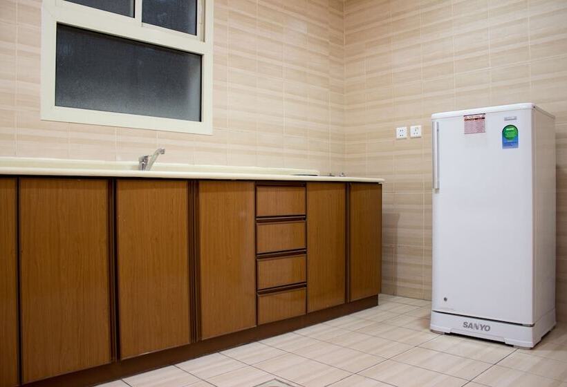 דירת שלושה חדרים, Traveller Inn Hotel Appartments