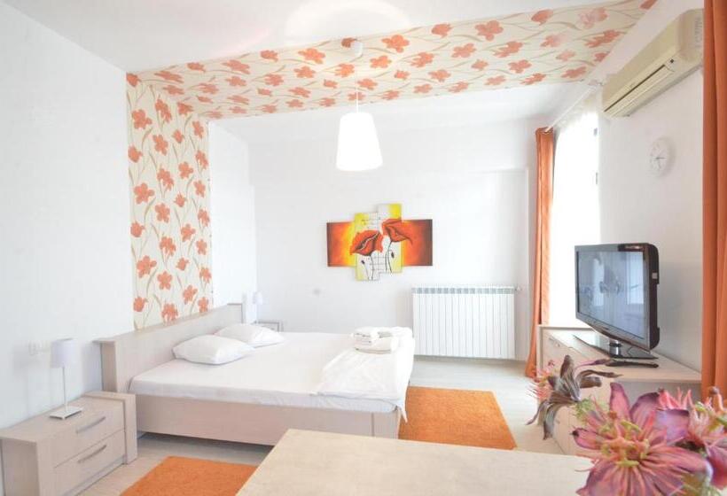 Standard-Studio mit Balkon, Uptown Residence Apartments