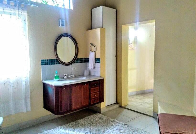 Номер Superior Вид на Сад, Villa Serena Bed & Breakfast