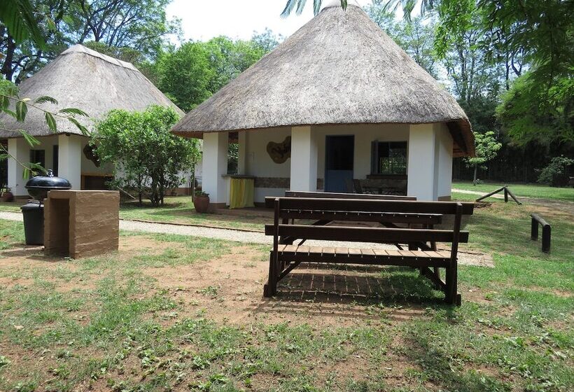 Семейное Бунгало, Thokozani Lodge