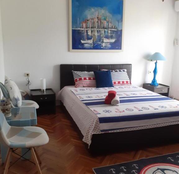 اتاق استاندارد با سرویس بهداشتی مشترک, Guest House Cvoro
