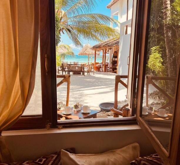 스탠다드 발코니 룸 바다 전망, Helwas Zanzibar Beach