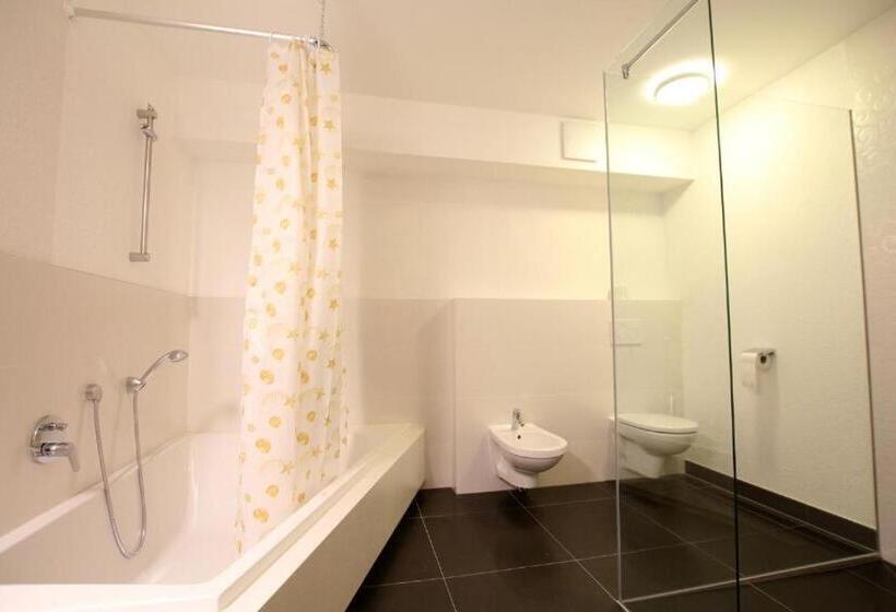 Апартаменты 2 Спальни, Ibex Hostel