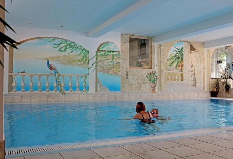 Семейный Номер, Ibex Hostel