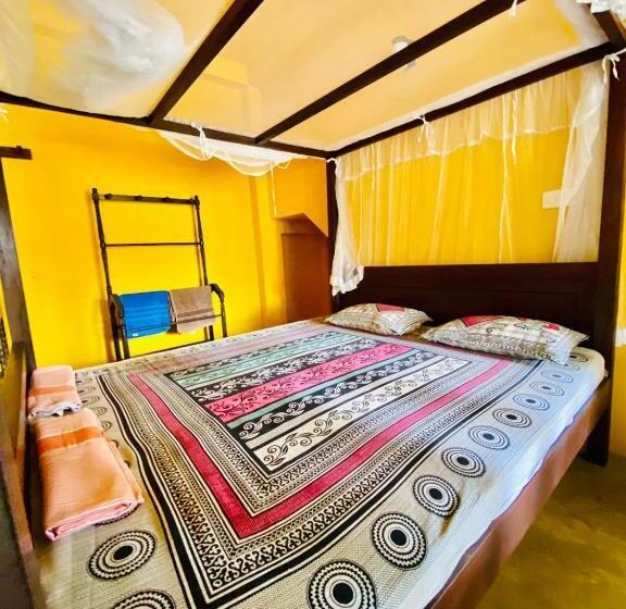 اتاق استاندارد, Praneeth Guest House