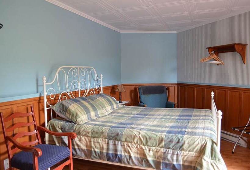 اتاق استاندارد سه نفره, Auberge William Wakeham