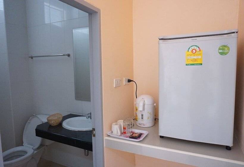 Номер Стандарт, Jirasin Hotel & Apartment