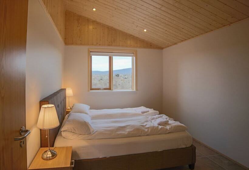 2间卧室的房子, Dimmuborgir Guesthouse