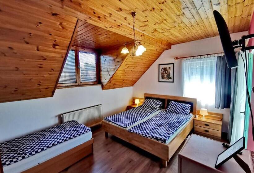 اتاق خانوادگی, Dolce Villa Balaton