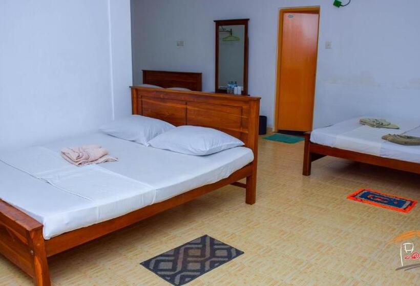 Семейный Номер, Gamagedara Resort