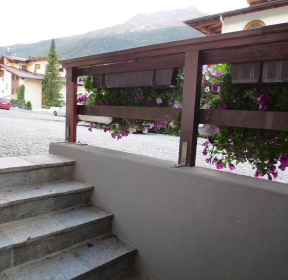 آپارتمان 3 خوابه, Alpenhäusl