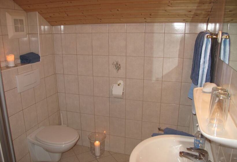 四人标准间, Ski Lodge Jaktman