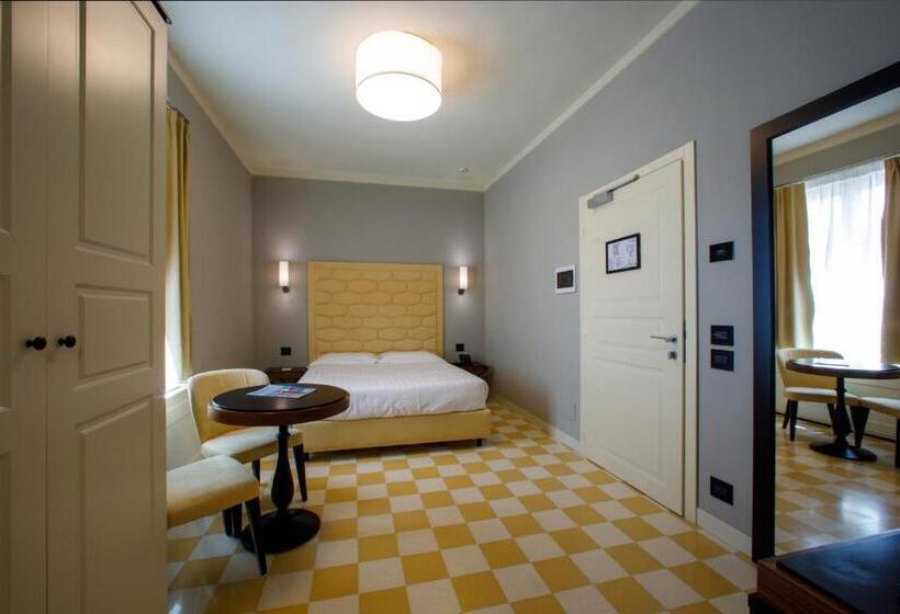 标准间, Room Of Andrea