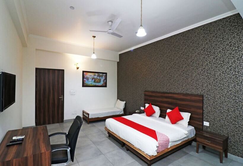 标准间, Silver Star By Oyo Rooms