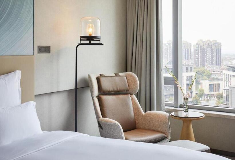 اتاق سوپریور با چشم‌انداز شهر, Pullman Shanghai Qingpu Excellence