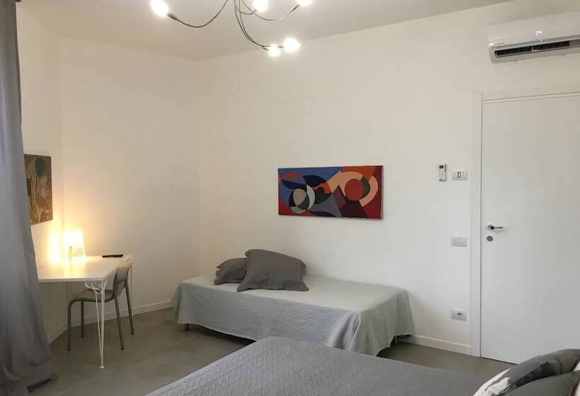 اتاق لوکس سه تخته, Room Center Station 2