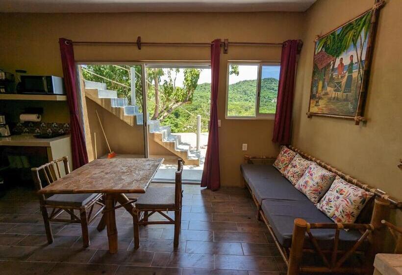 オーシャンビューのスタンダードバンガロー, Casa Arcoiris Zihuatanejo B&b