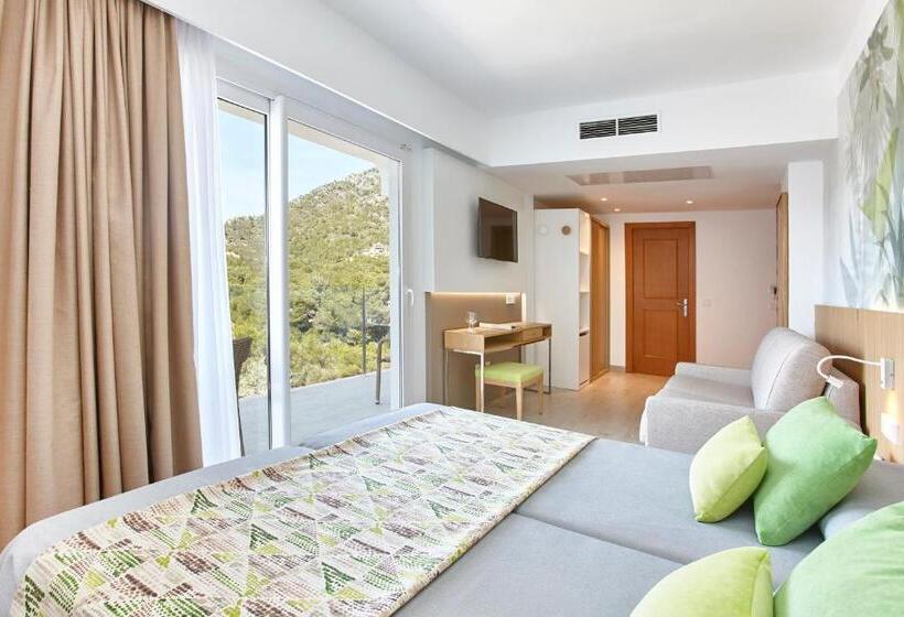 Семейный Номер, Universal Hotel Castell Royal