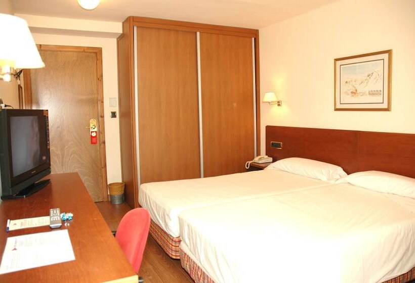 Номер Стандарт, Snö Hotel Candanchú