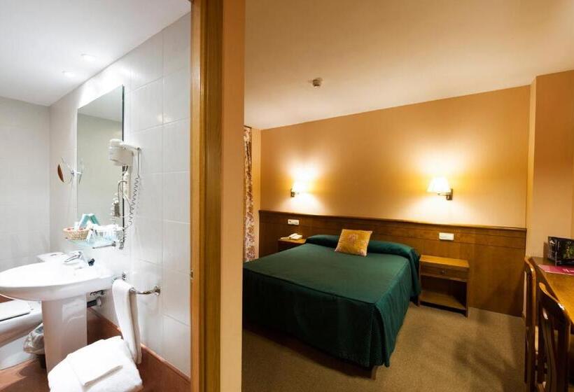 Номер Стандарт, Sommos Hotel Benasque Spa