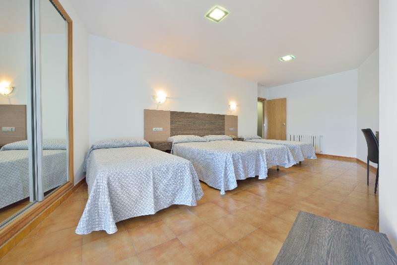 Triple Room Sea View, Montemar