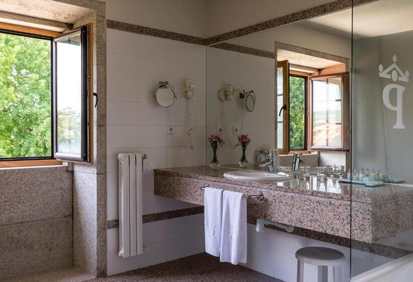 اتاق سوپریور, Parador De Tui