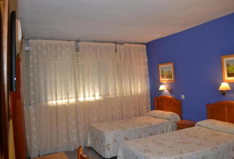 经济房, Hostal Al Qazeres