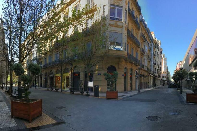 デラックスルーム, Pension La Perla