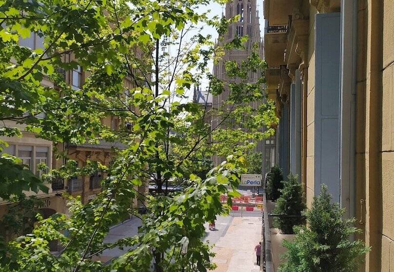 Balkonlu Standart Oda, Pension La Perla