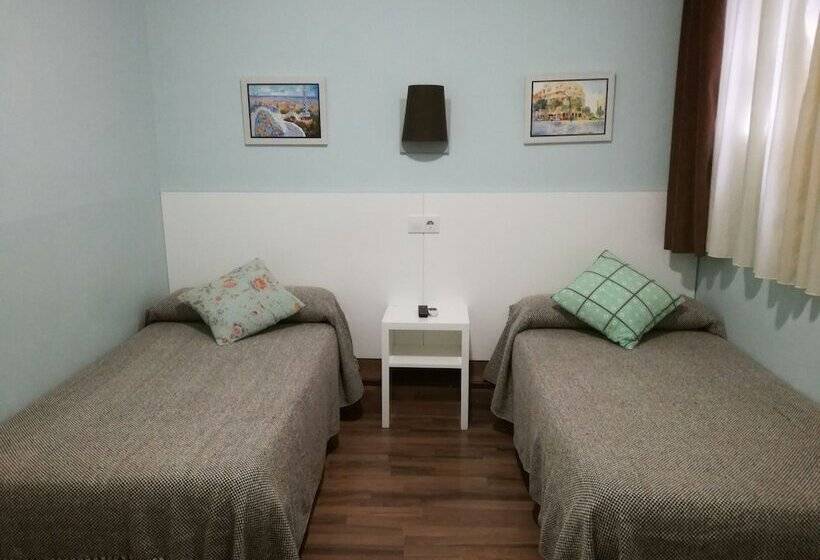 اتاق استاندارد اینتریور, Hostal Lesseps