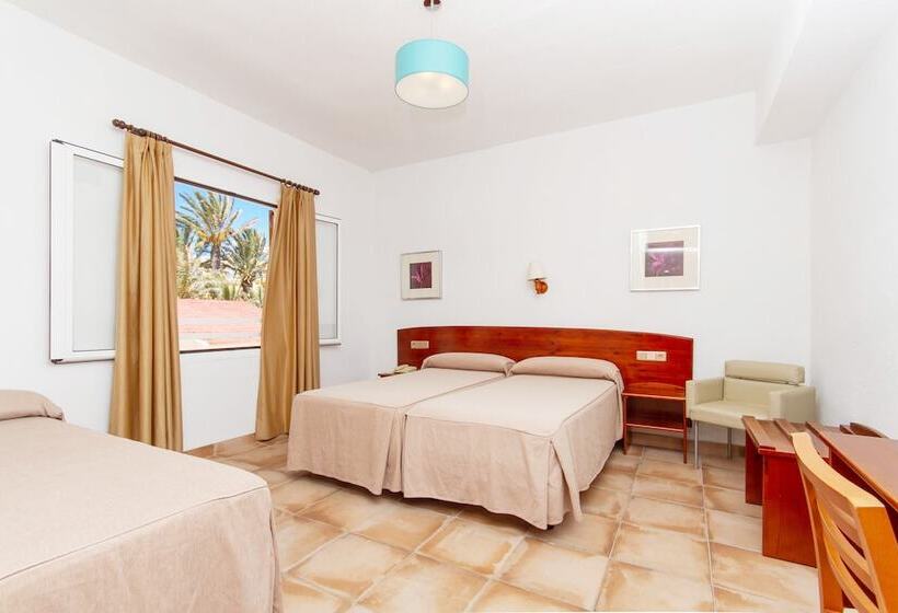 스탠다드 트리플 룸, Hostal San Juan