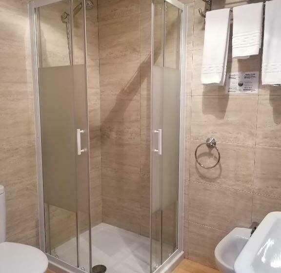 스탠다드 룸, Hostal Adelia
