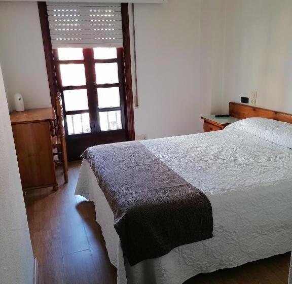스탠다드 룸, Hostal Adelia