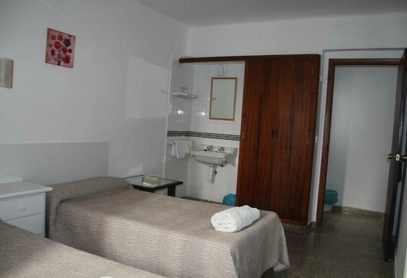 스탠다드 룸 공동 욕실, Hostal Las Nieves