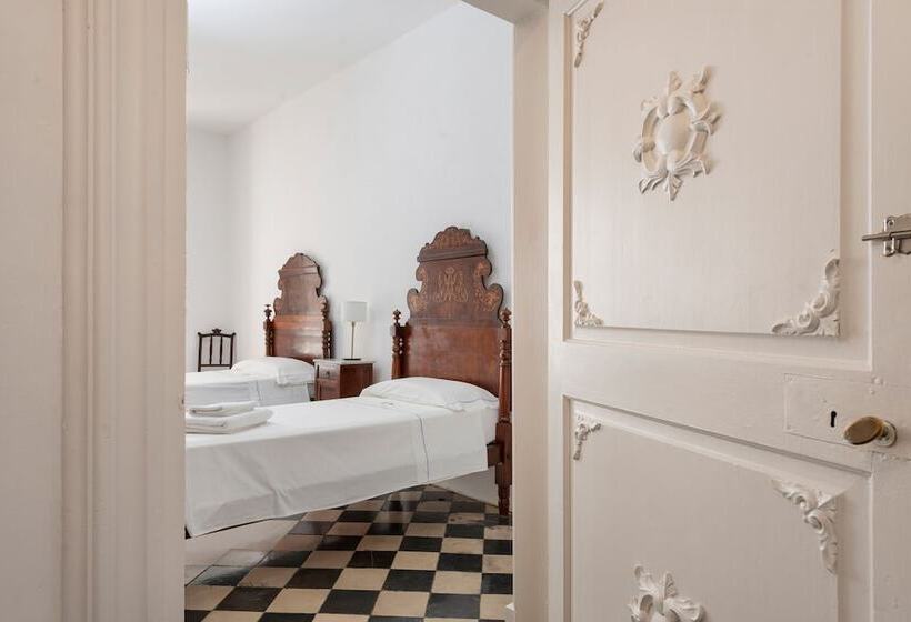 Номер Стандарт Совместная Ванная, Hostal Pons