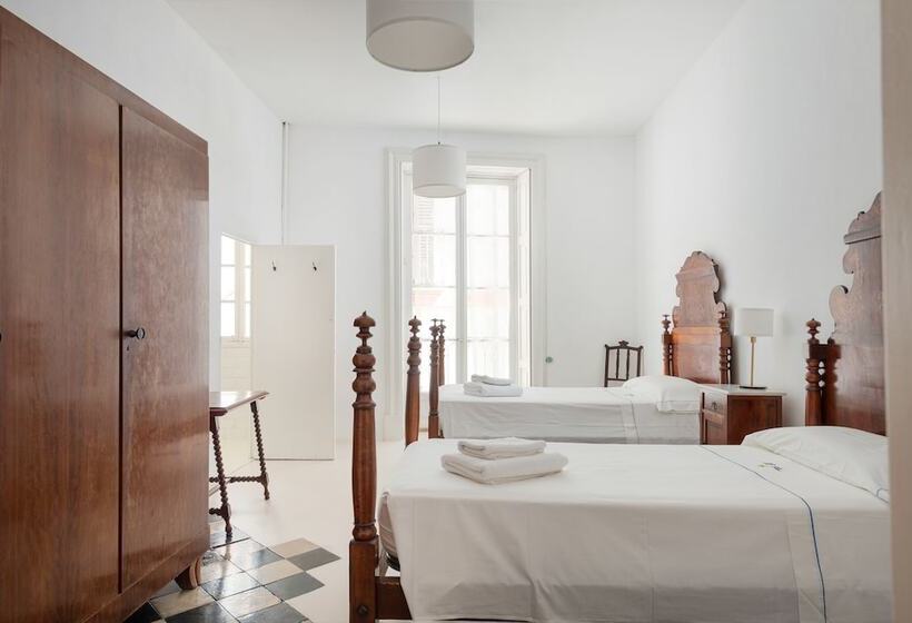 Номер Стандарт, Hostal Pons