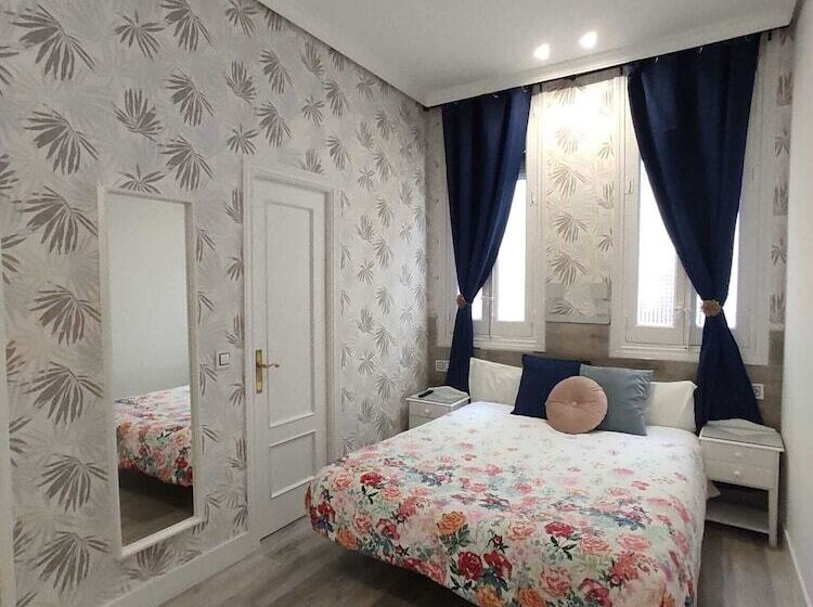 اتاق استاندارد, Hostal Alfaro