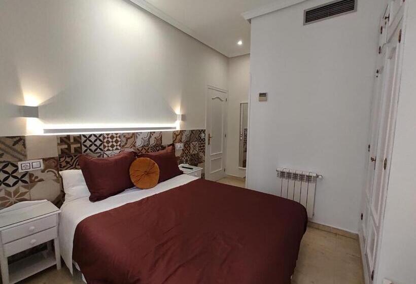 اتاق استاندارد, Hostal Alfaro