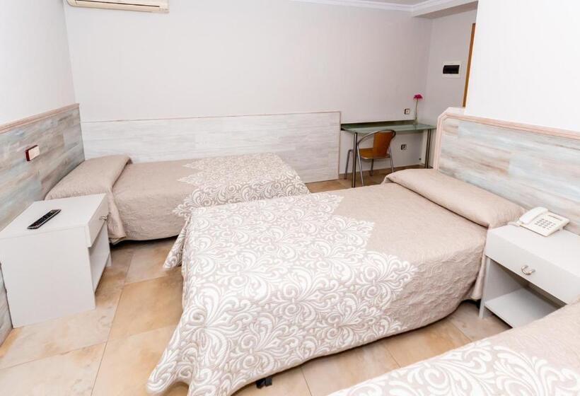 اتاق استاندارد سه نفره, Hostal Viky