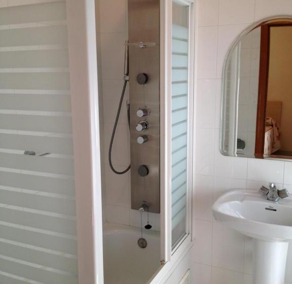Номер Стандарт, Hostal Cervantes