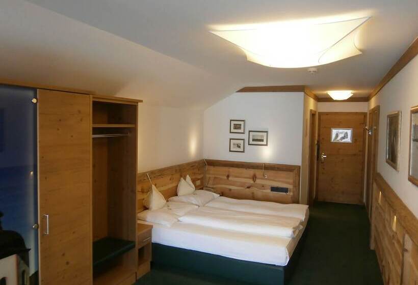 Номер Deluxe, Das Kaltschmid  Familotel Tirol