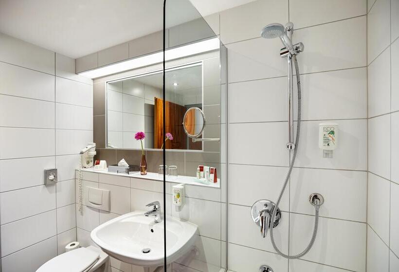 Трехместный Номер Комфорт, Austria Trend Hotel Europa Graz Hauptbahnhof