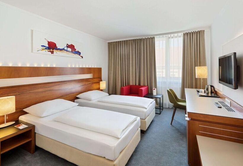 Трехместный Номер Комфорт, Austria Trend Hotel Europa Graz Hauptbahnhof