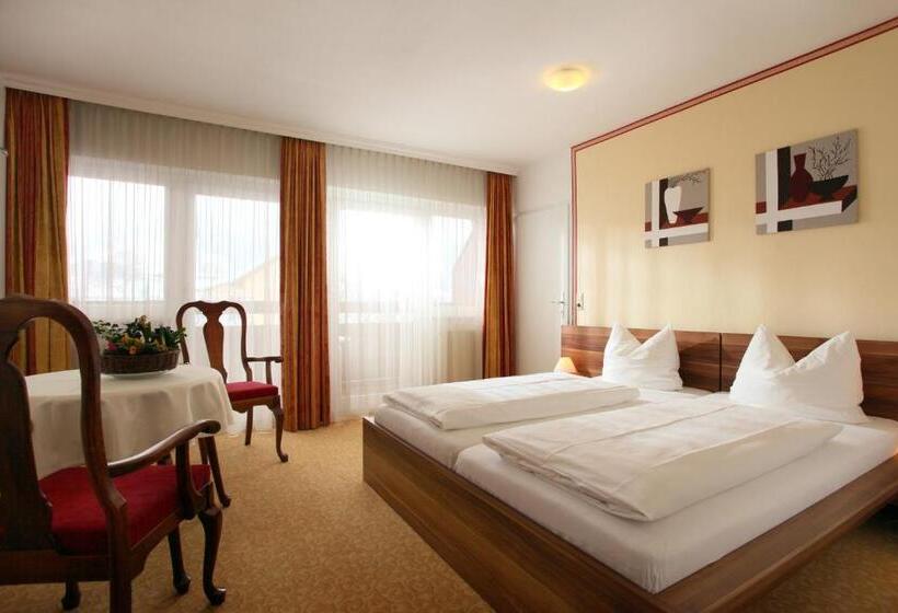 バルコニー付きスタンダードルーム, Parkhotel Kirchberg