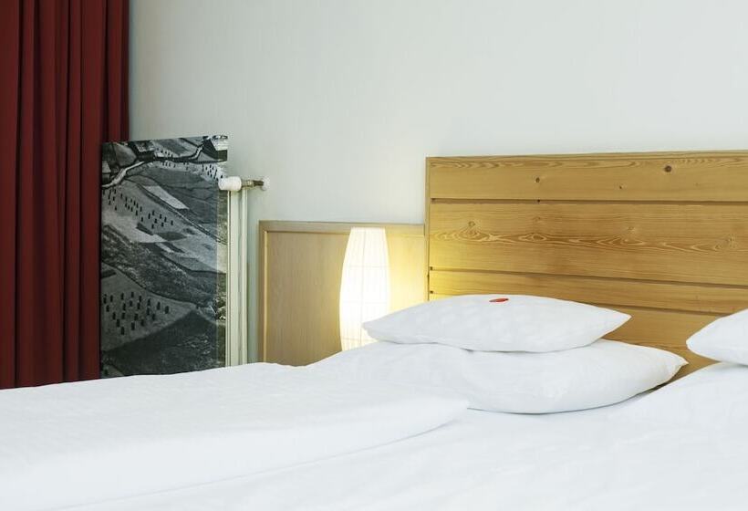 Четырехместный Номер Стандарт, Parkhotel Matrei