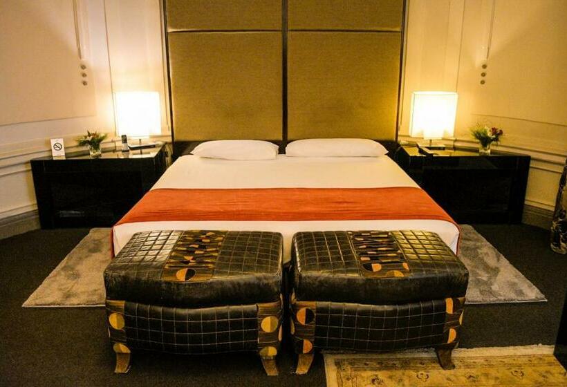 اتاق استاندارد, Savoy