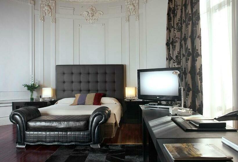 اتاق استاندارد, Savoy
