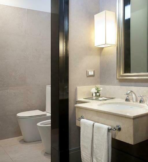 اتاق استاندارد سه نفره, Savoy