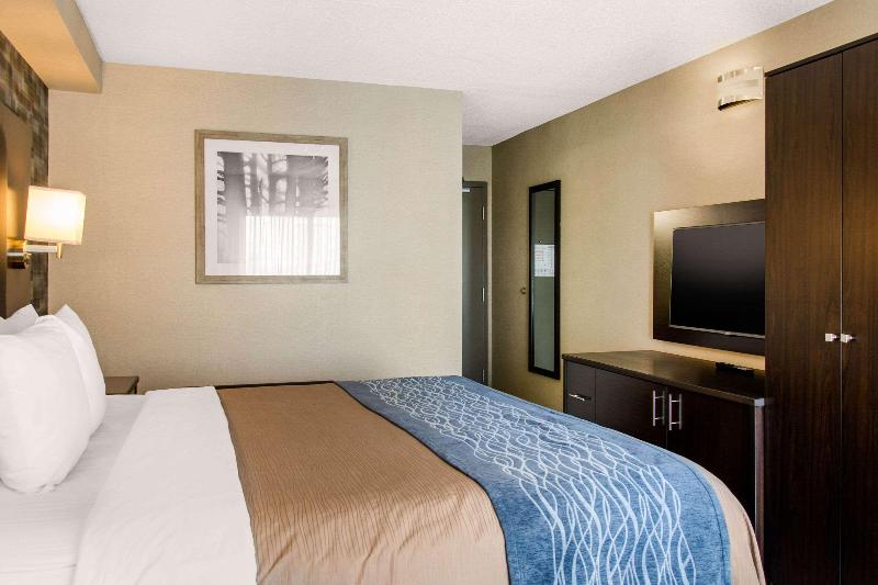 Стандартный Номер Кровать Кинг, Comfort Inn Montreal Aeroport
